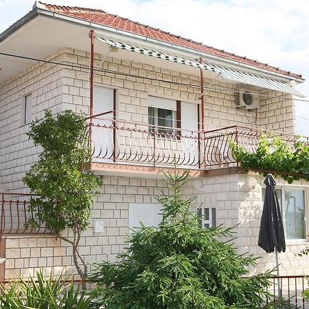 Apartment Nives Трогір Екстер'єр фото