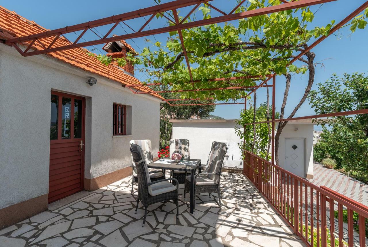 Apartment Nives Трогір Екстер'єр фото
