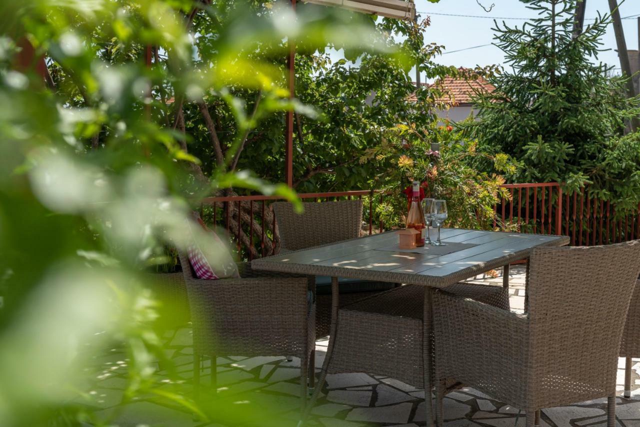 Apartment Nives Трогір Екстер'єр фото