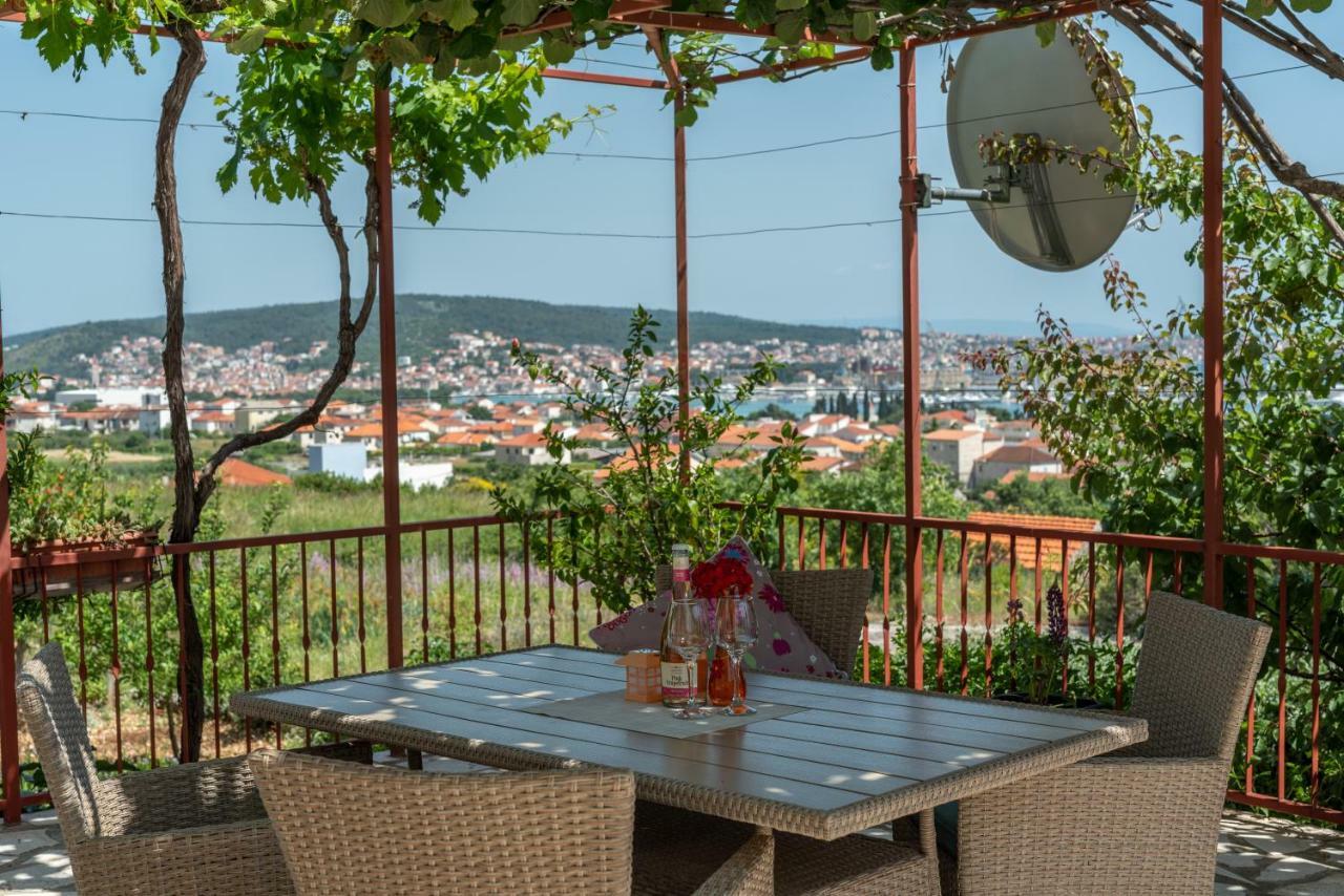 Apartment Nives Трогір Екстер'єр фото
