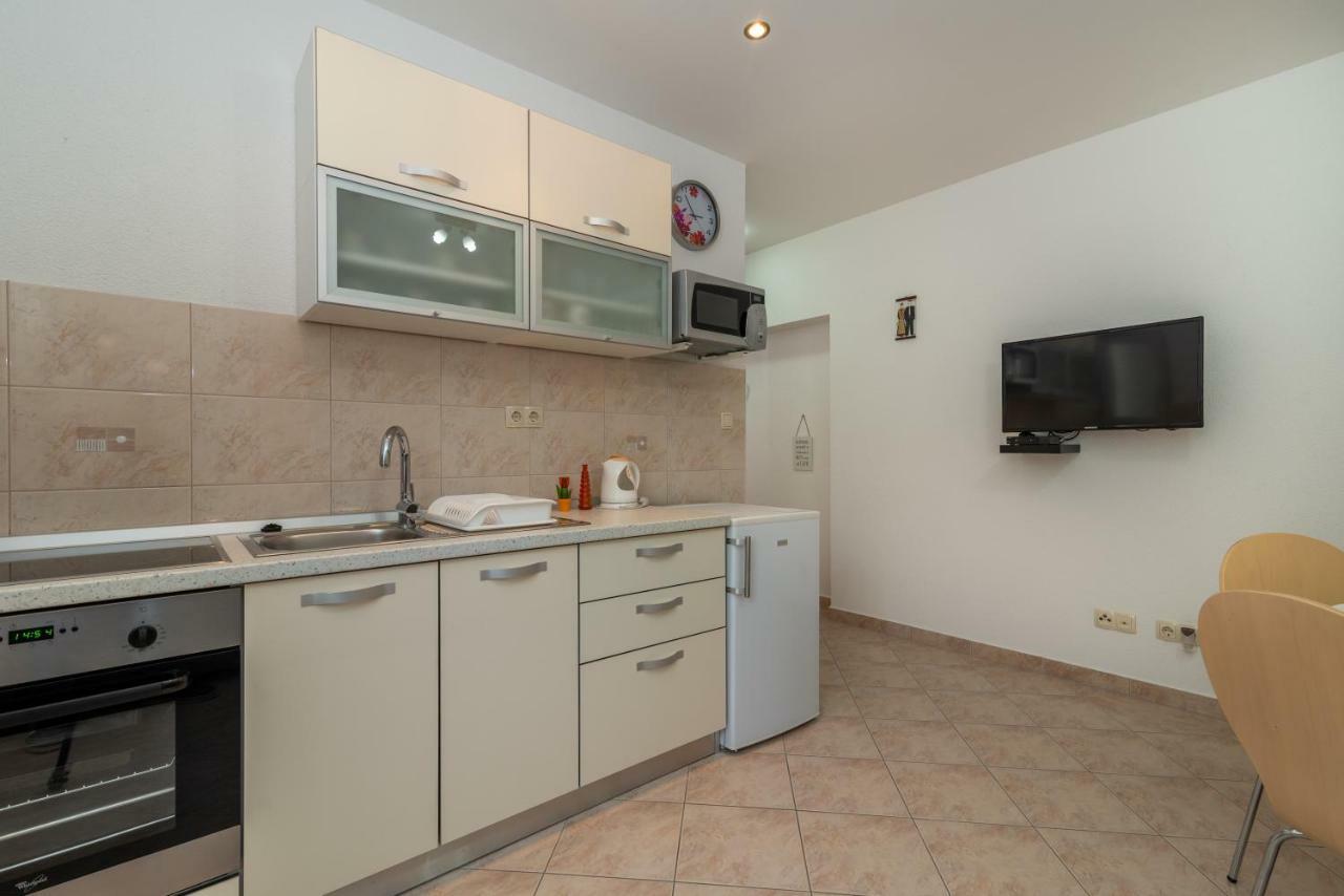 Apartment Nives Трогір Екстер'єр фото